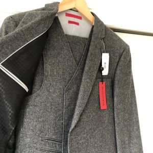 NWT John Varvatos Star USA Grey Wool Suit